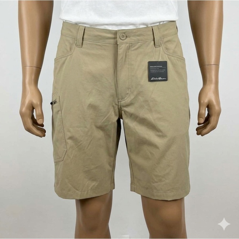 Eddie Bauer Rainier Shorts Mens 42 Nylon Stretch Cargo Khaki Urban Tech Chic NWT